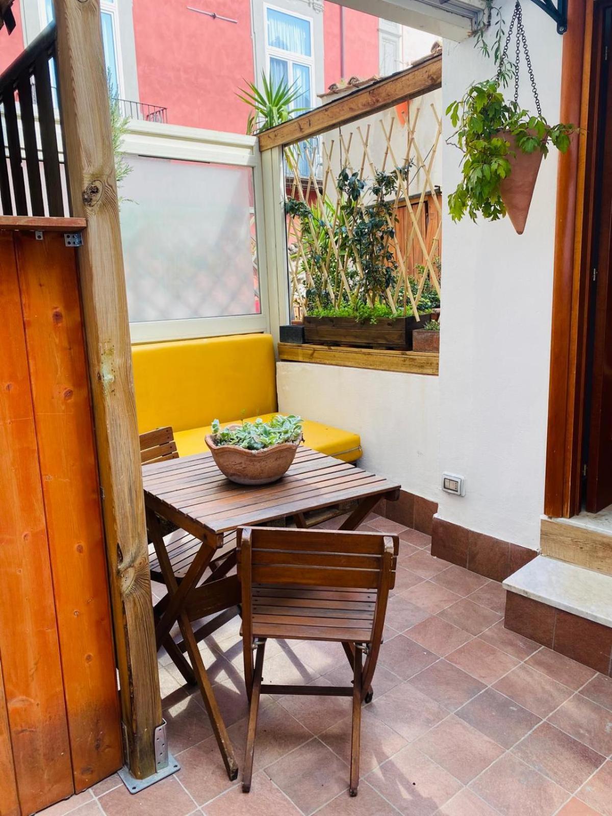 La Casa Di Apollo Apartment Naples Exterior photo