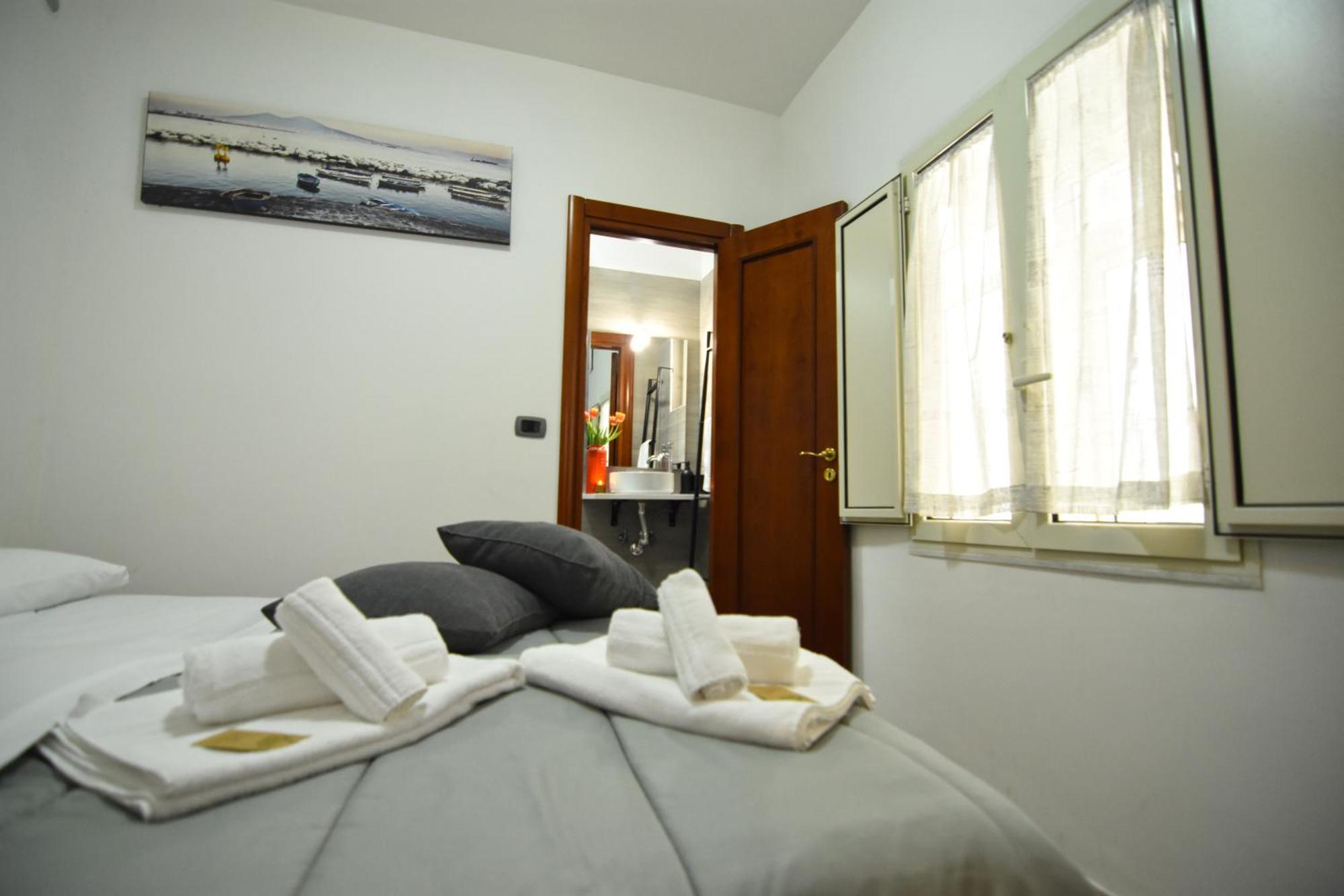 La Casa Di Apollo Apartment Naples Exterior photo